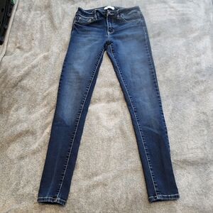 KanCan Estillo Jeans Women’s 25 x 28 – Mid Rise Skinny Stretch Denim